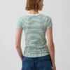 Modern T-shirt med rund hals