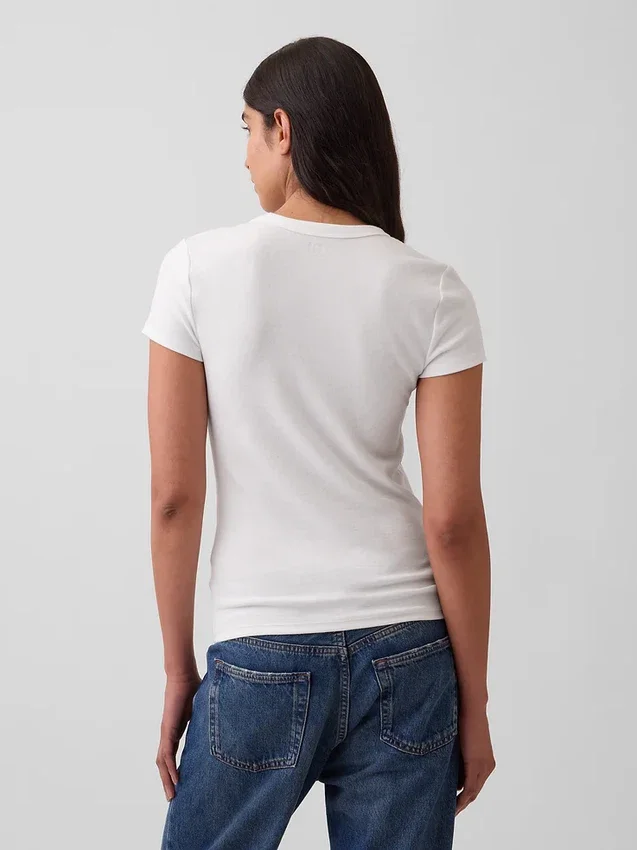 Modern T-shirt med rund hals