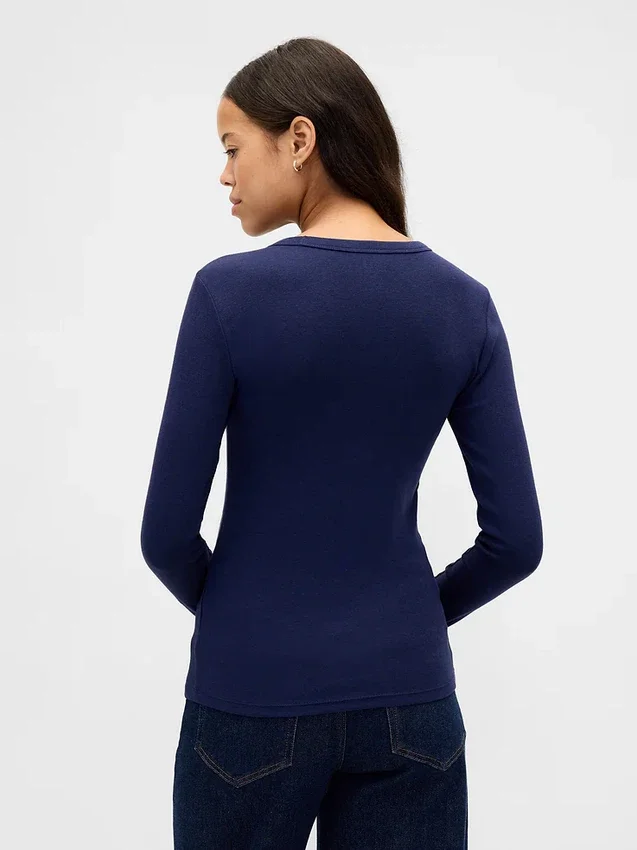 Modern T-shirt med rund hals