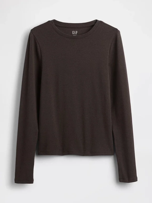 Modern T-shirt med rund hals