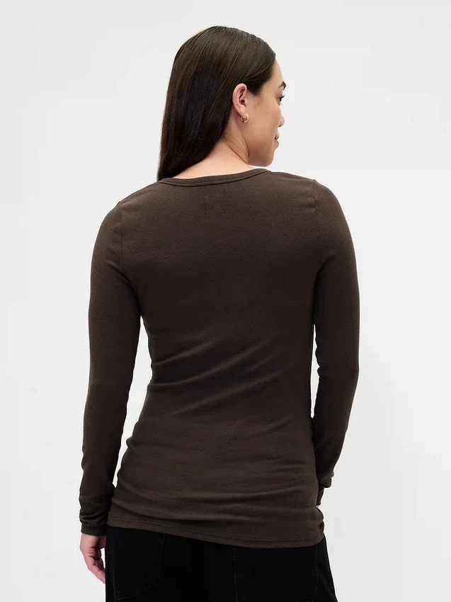 Modern T-shirt med rund hals för gravida