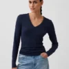 Modern T-shirt med V-ringning