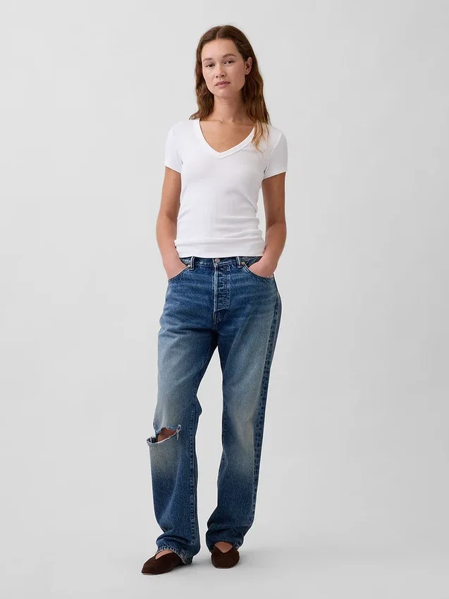 Modern T-shirt med V-ringning