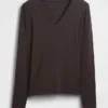 Modern T-shirt med V-ringning