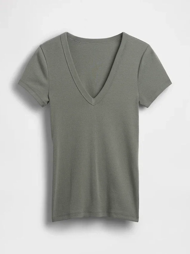 Modern T-shirt med V-ringning