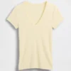 Modern T-shirt med V-ringning