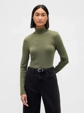 Modern turtleneck