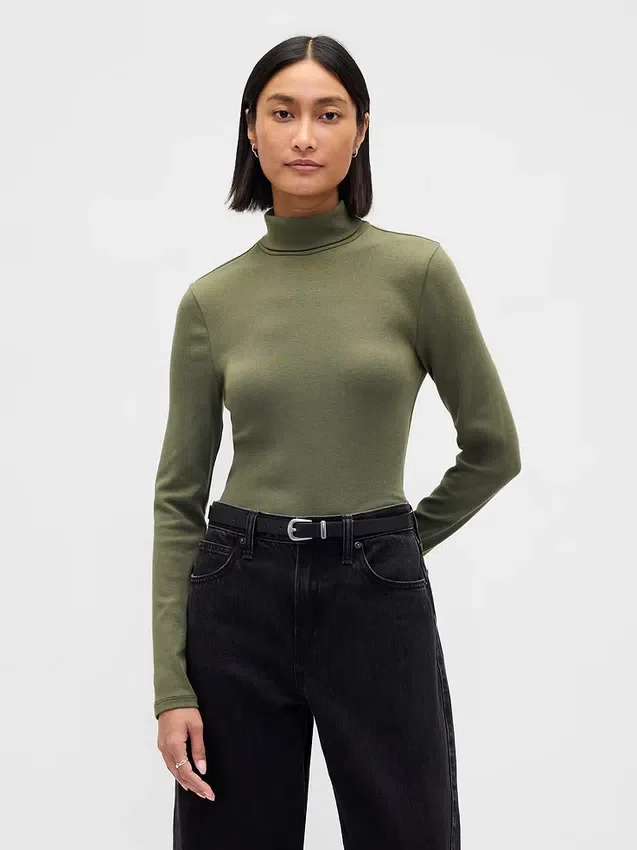 Modern turtleneck