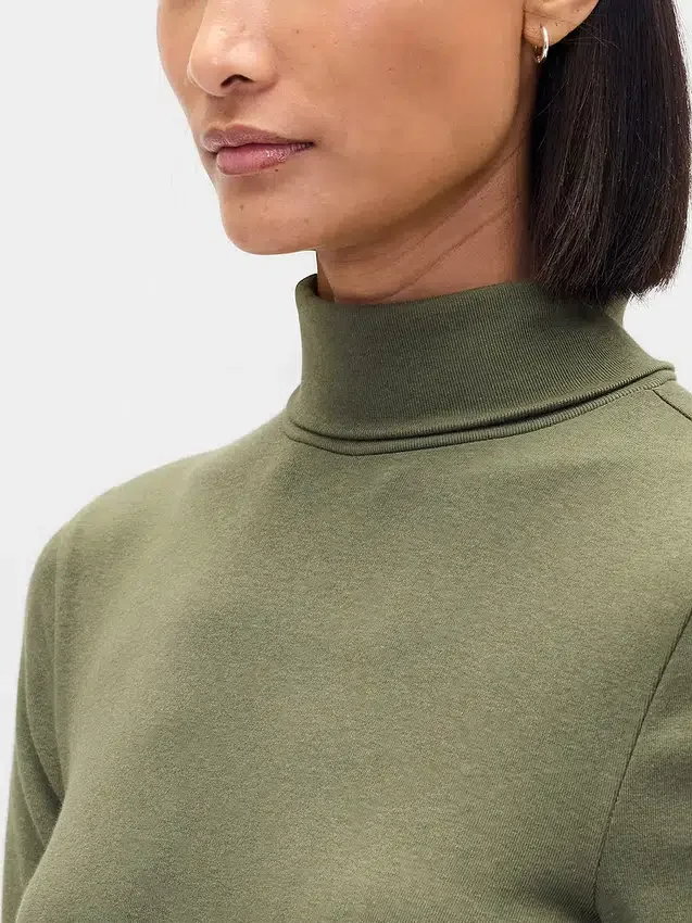 Modern turtleneck