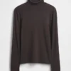 Modern turtleneck