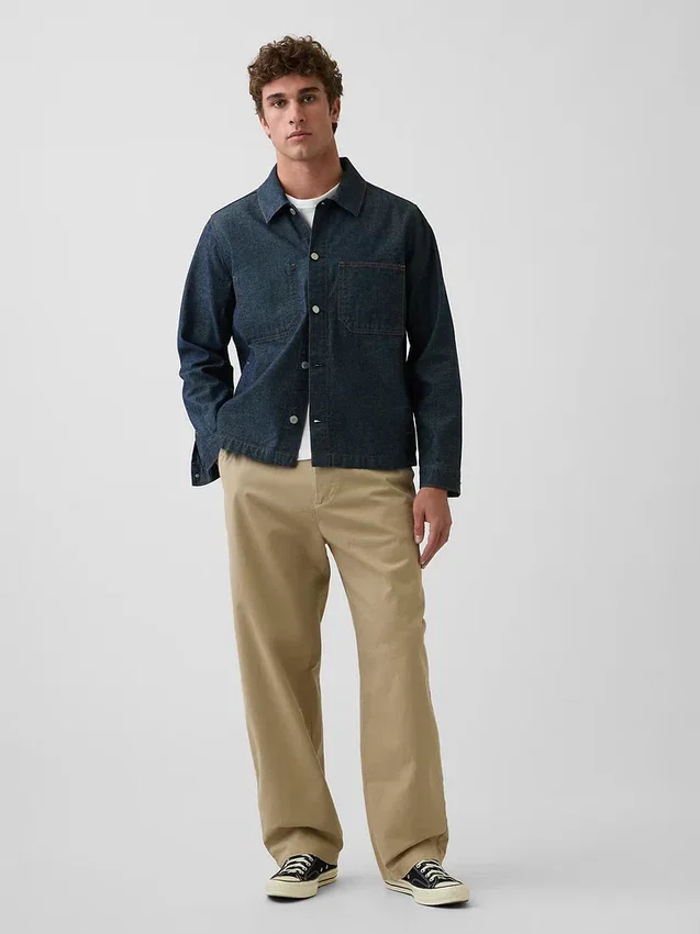 Moderna, rymliga khakibyxor