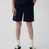 Moderna uniformshorts i khaki för barn