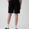 Moderna uniformshorts i khaki för barn