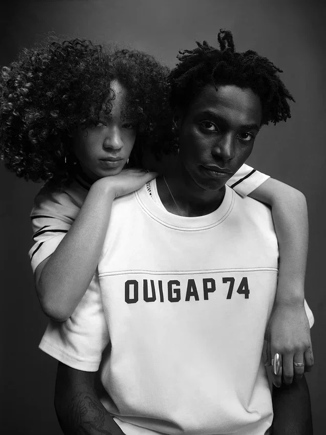Ouigap T-shirt i tjockt tyg med kort passform och logotyp
