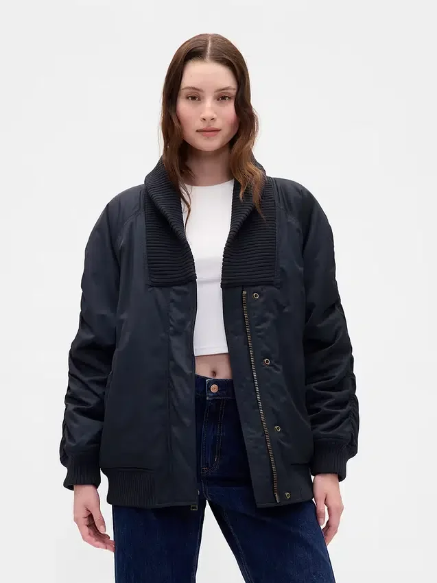 Oversized bomberjacka med stickad kant