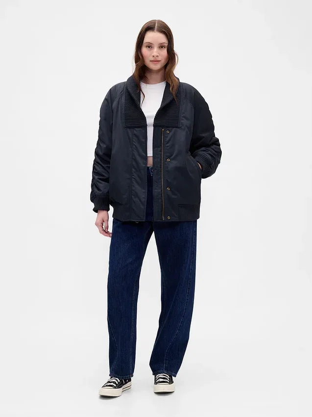 Oversized bomberjacka med stickad kant