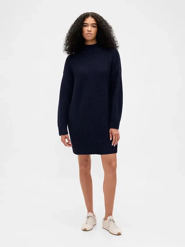 Oversized miniklänning i tröjstil med hög hals
