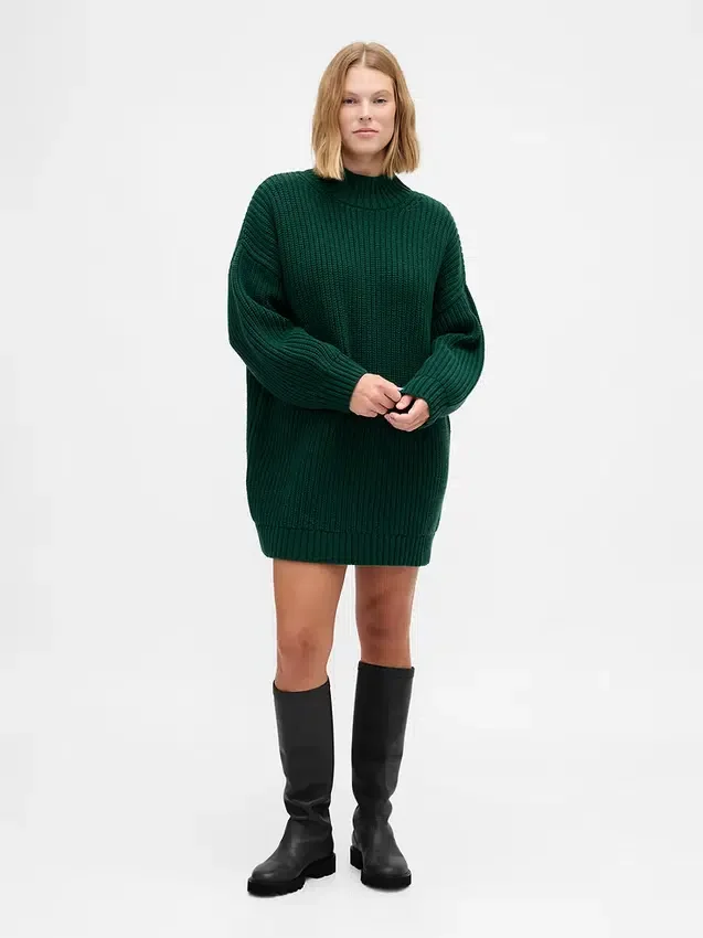 Oversized miniklänning i tröjstil med hög hals