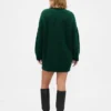 Oversized miniklänning i tröjstil med hög hals