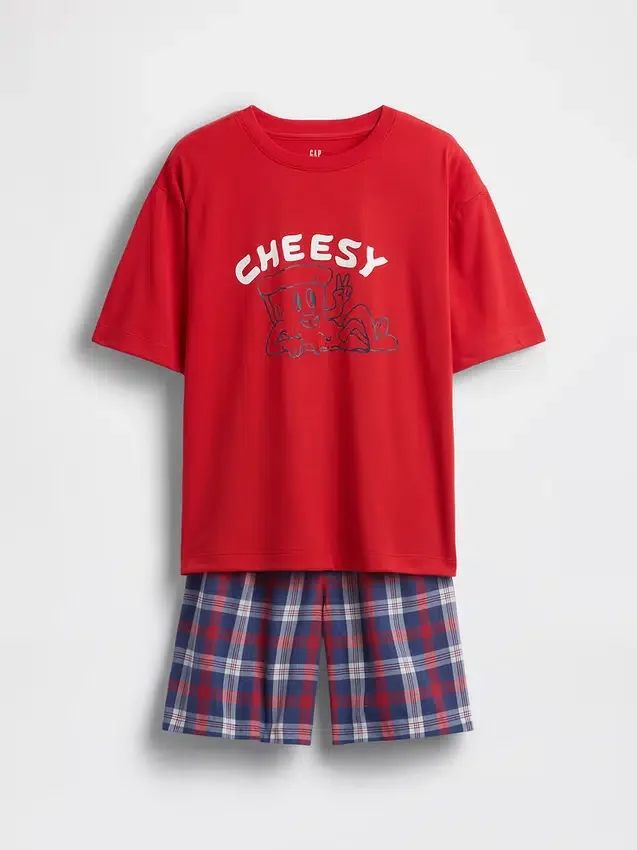 Oversized pyjamasShorts i återvunnet material för barn