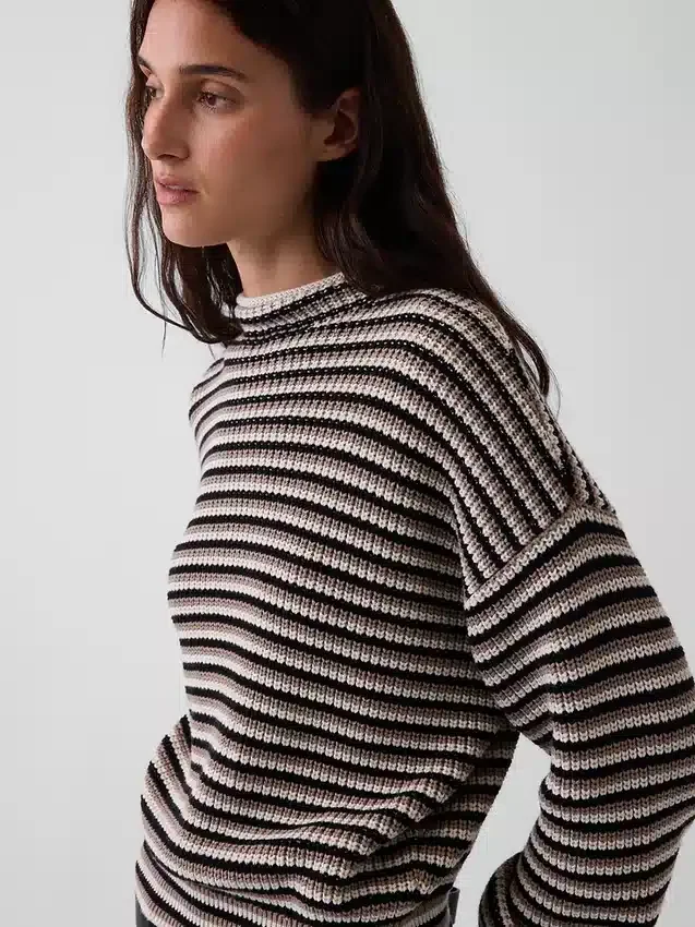 Oversized tröja med rullkrage i 100 % bomull