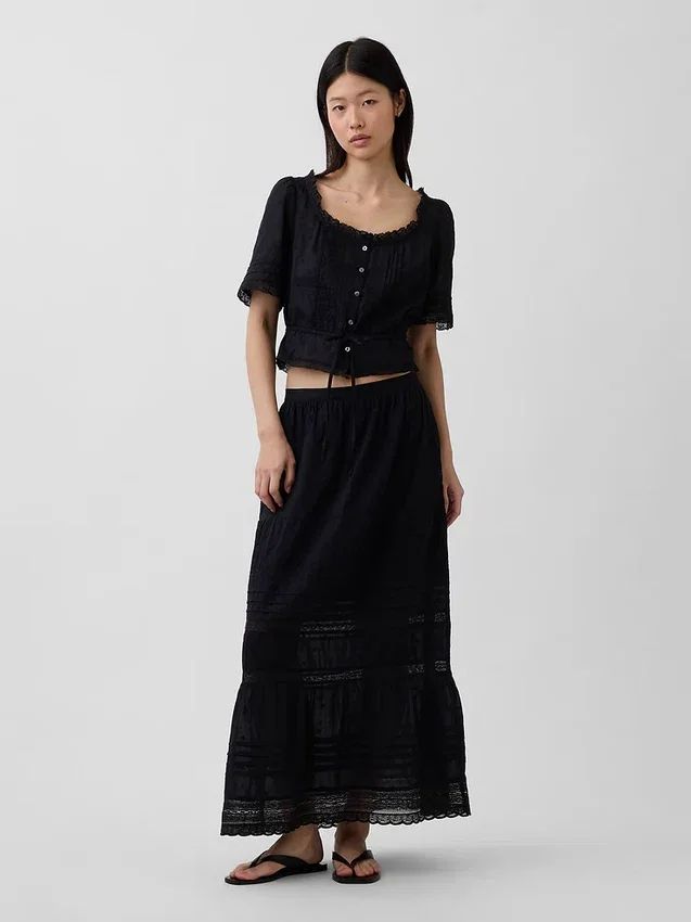 Peplum-top med spetskant