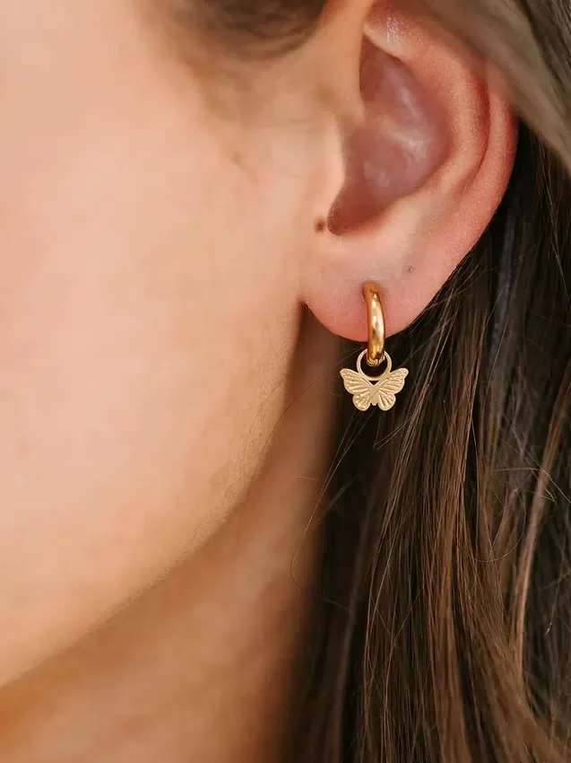 Pierced Co klassisk fjärilsberlock för huggie-örhängen