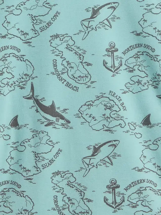 Pyjamas-set för barn i ekologisk borstad bomull med piratkartmönster på Shorts