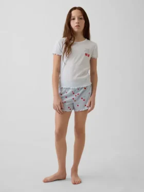 Pyjamas-set för barn i återvunnen ribbstickad tröja och shorts