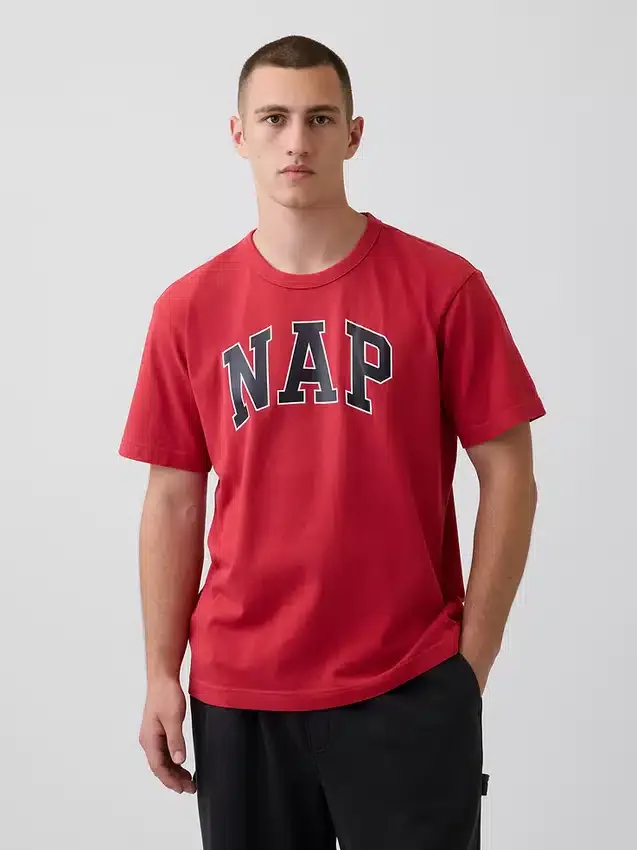 Pyjamas-T-shirt i oversized-modell med Nap-logotyp