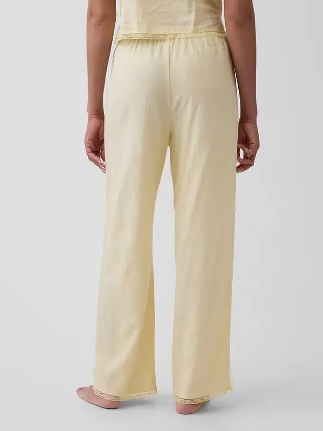 Pyjamasbyxor i linneblandning med spetskant