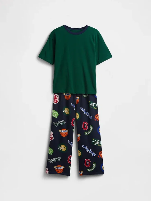 Pyjamaset för barn i återvunnet material