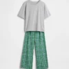 Pyjamaset för barn i återvunnet material