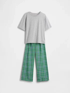 Pyjamaset för barn i återvunnet material
