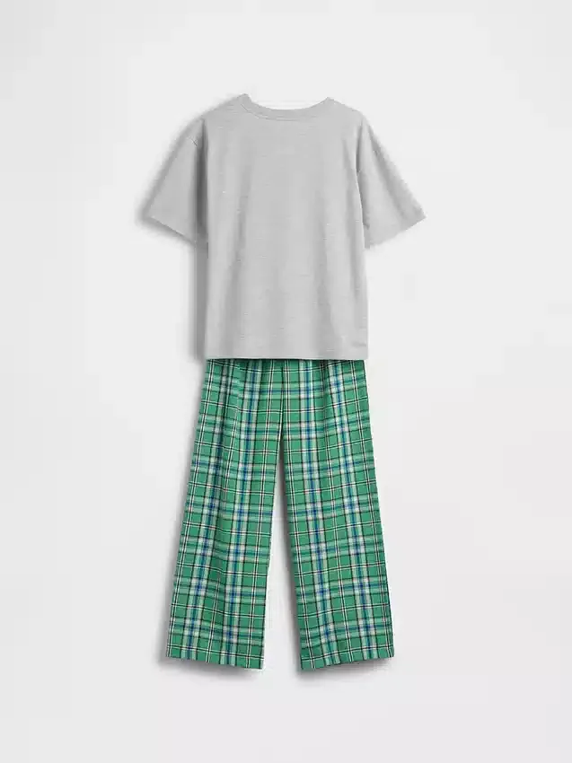 Pyjamaset för barn i återvunnet material