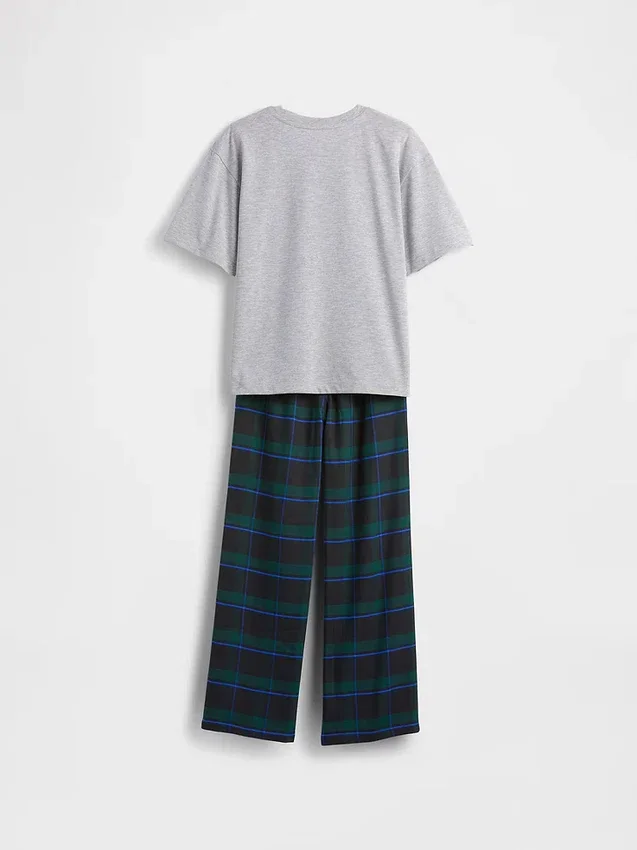 Pyjamaset för barn i återvunnet material