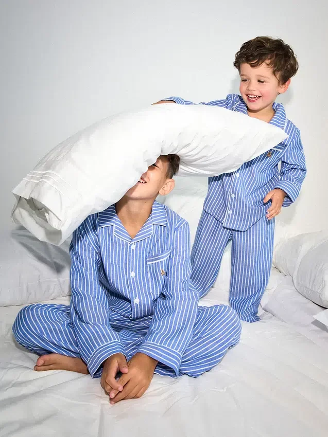 Pyjamaset i återvunnen flanell för barn