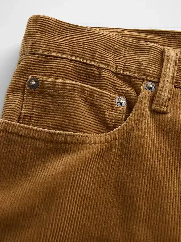 Relaxade raka byxor i corduroy
