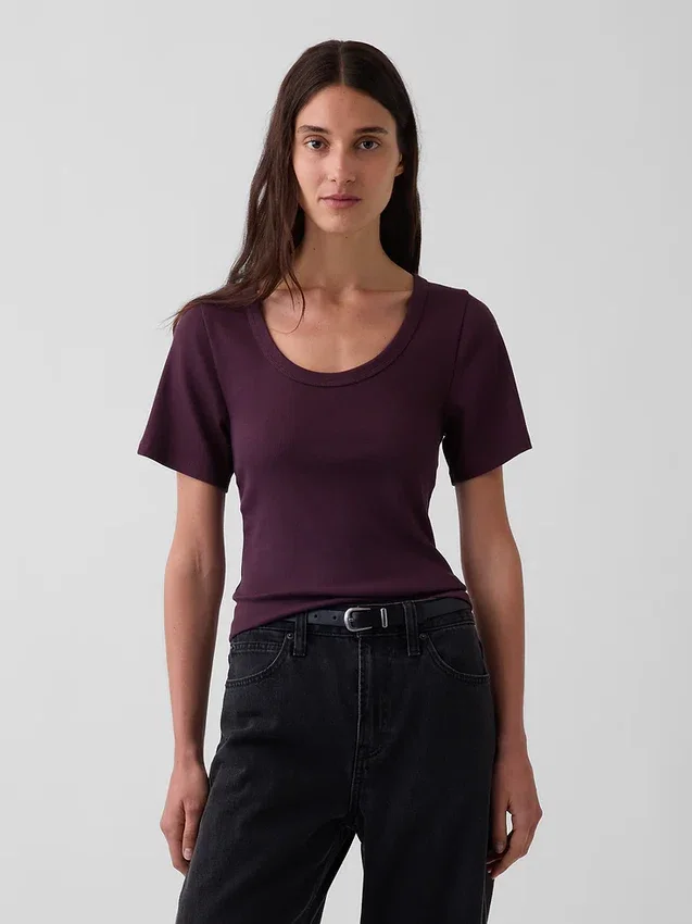 Ribbad T-shirt med rund hals