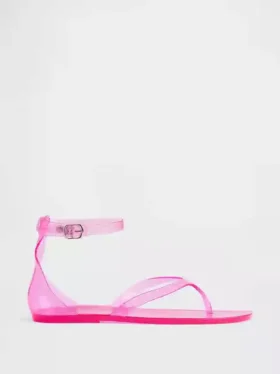 Sandaler med remmar i gelé