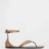 Sandaler med remmar i gelé