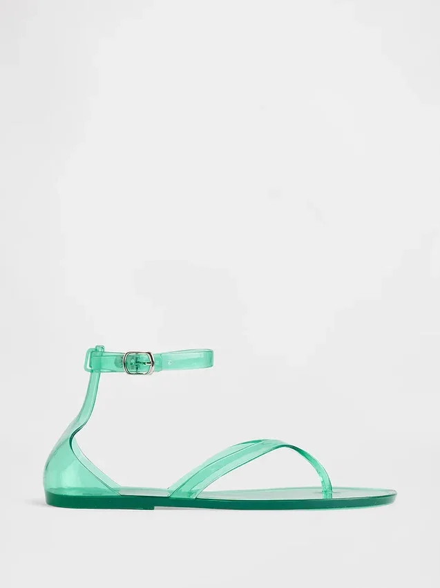 Sandaler med remmar i gelé