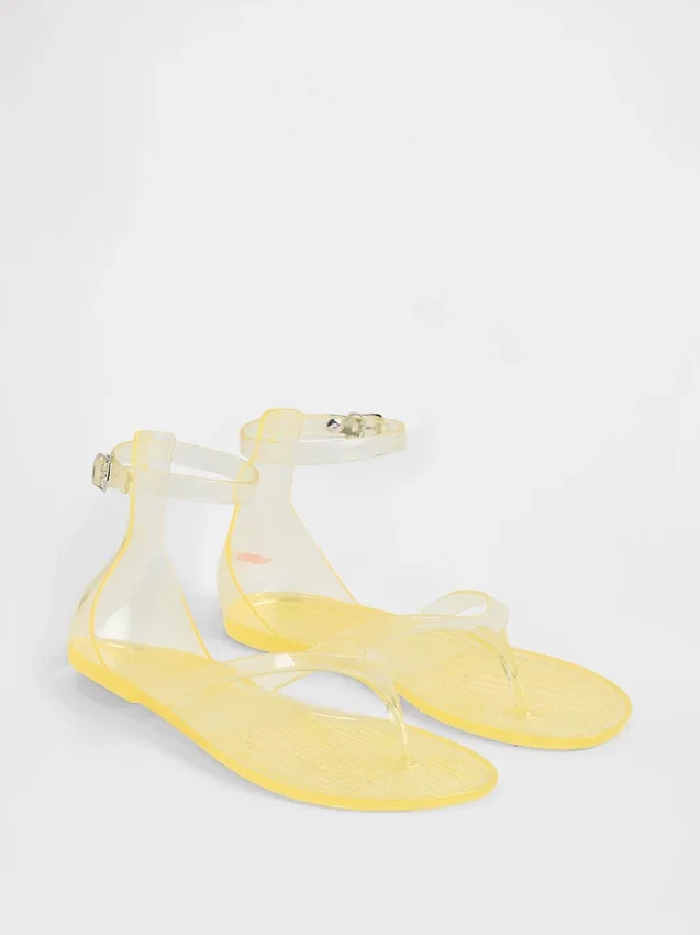 Sandaler med remmar i gelé
