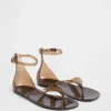 Sandaler med remmar i gelé