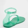 Sandaler med remmar i gelé