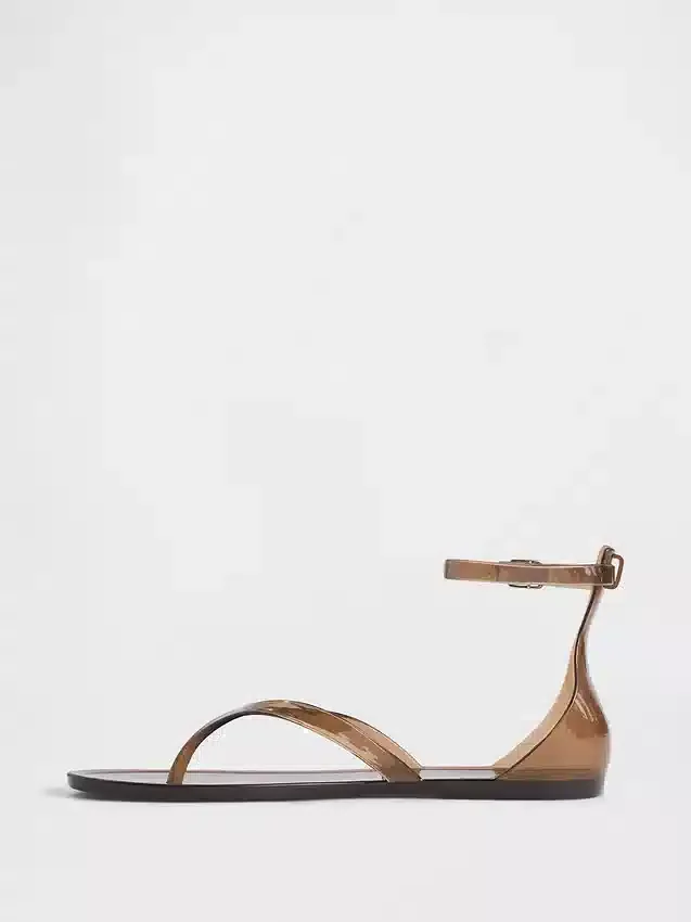 Sandaler med remmar i gelé
