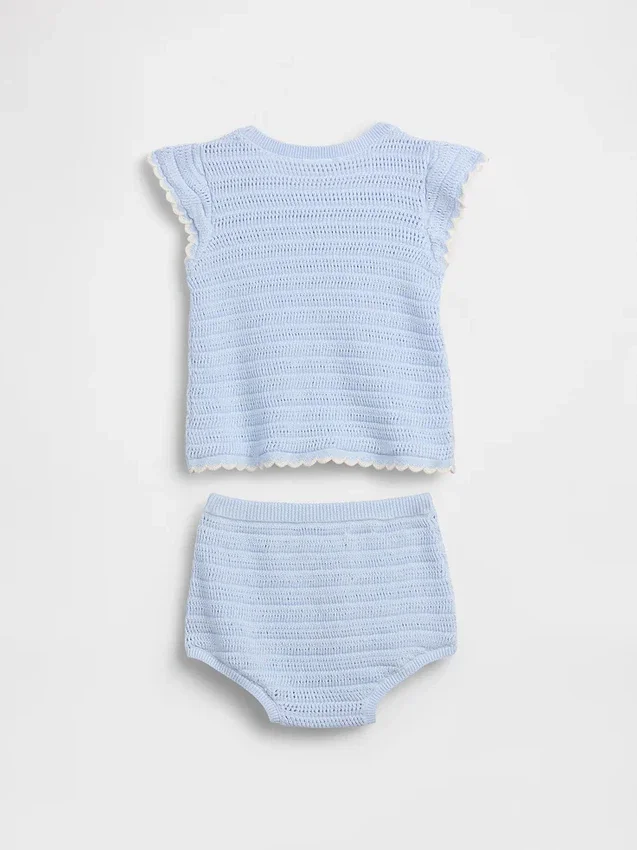 Set med randig virkad babyklädsel