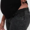 Skinny jeans med insats för mammakläder
