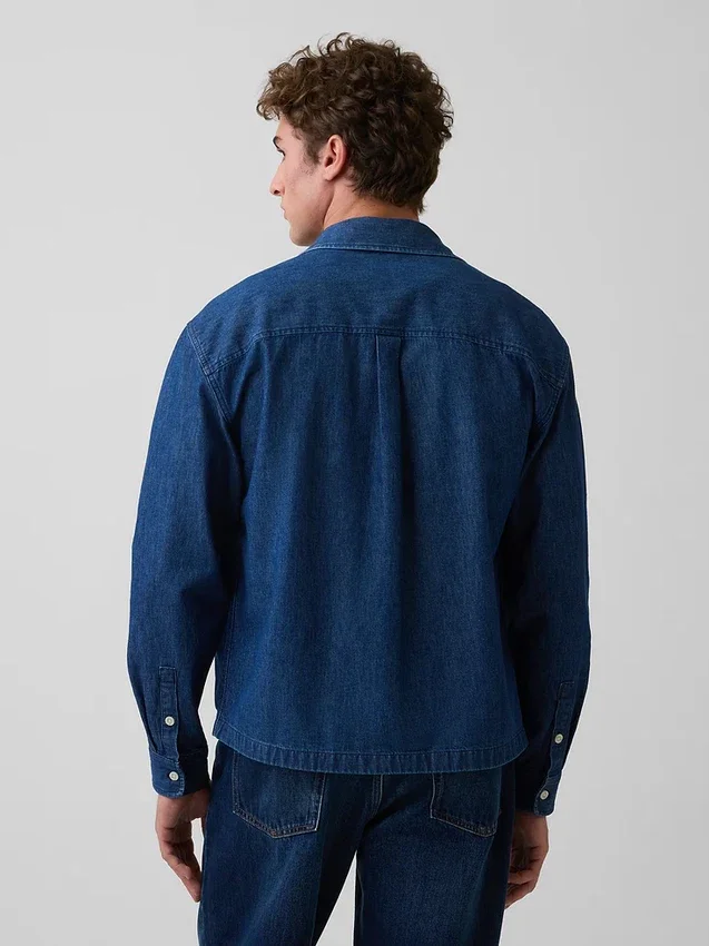 Skjorta i denim med avslappnad passform och rak nederkant