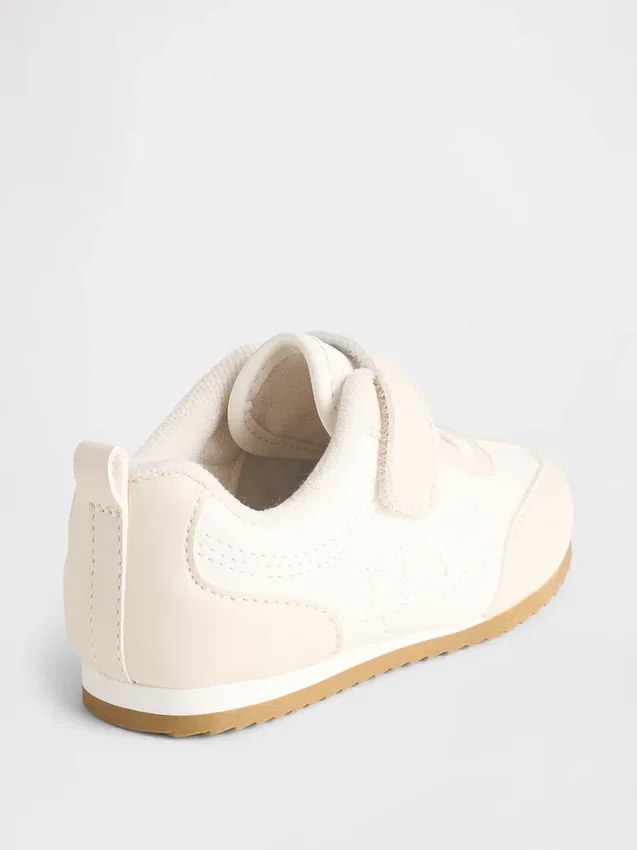 Sneakers för småbarn med stjärnmönster